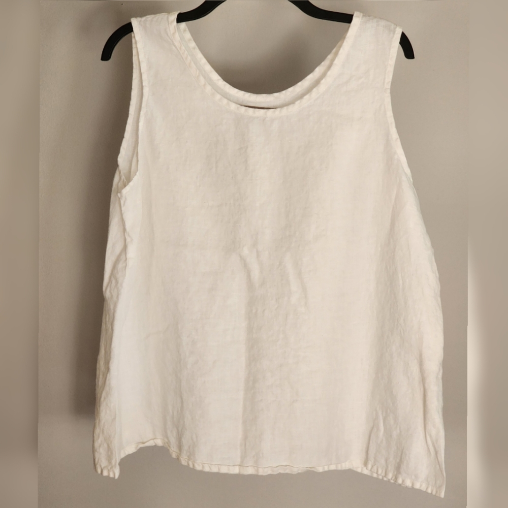 2 Flax Tank Tops White shirts size M